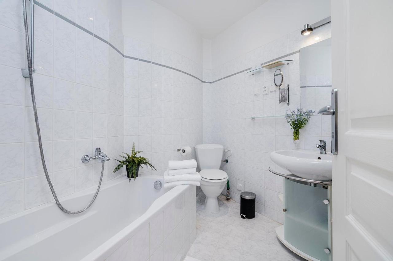 Apt Near Old Town Prague By Michal&Friends מראה חיצוני תמונה