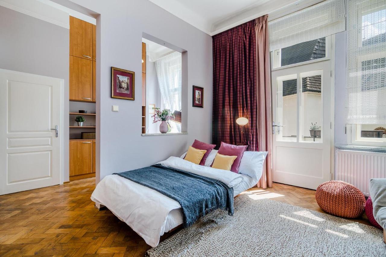 Apt Near Old Town Prague By Michal&Friends מראה חיצוני תמונה